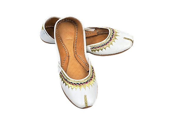 Basic White Tilla Khussa